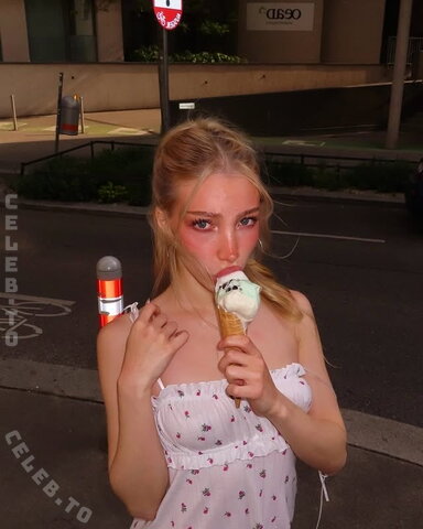 Rosegnlz nude photo 6