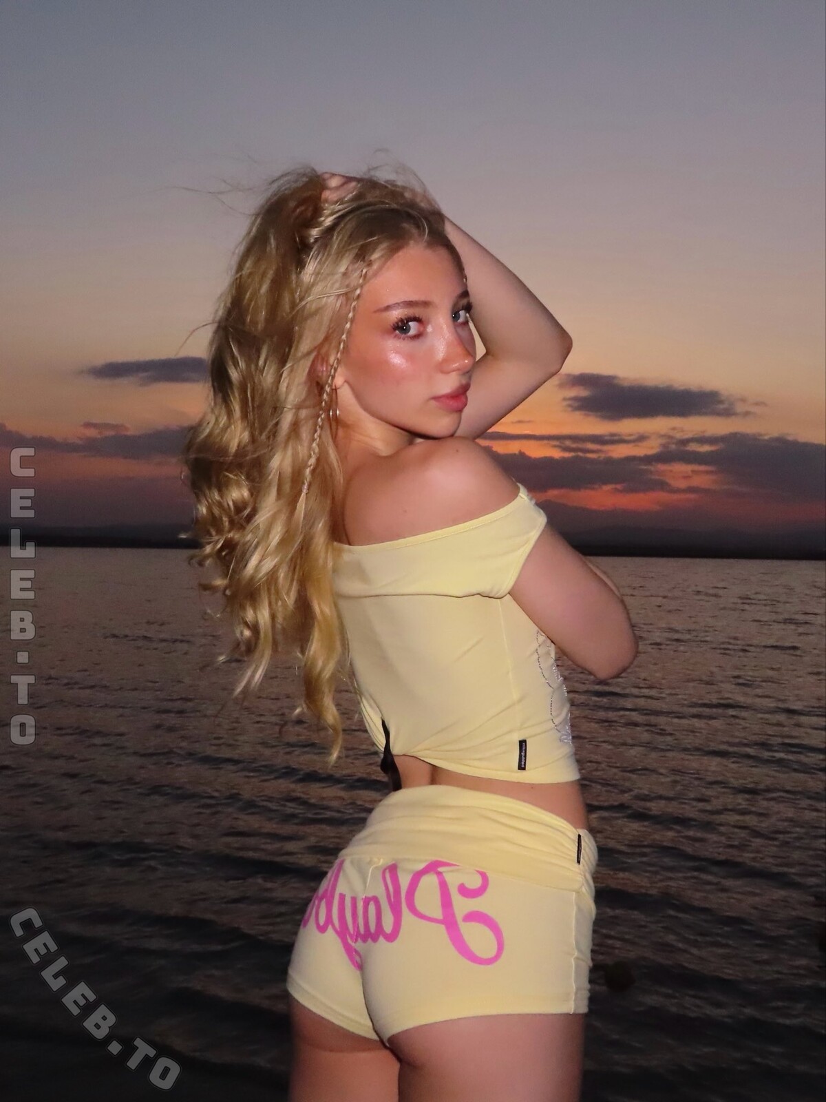 Rosegnlz nude photo 13