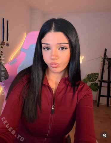 rosemondy nude photo 21