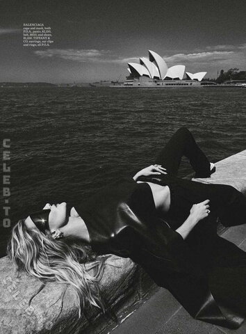 Rosie Huntington-Whiteley nude