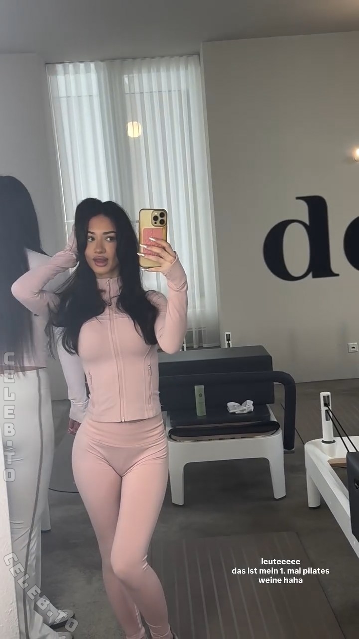 Rossellaml nude photo 1