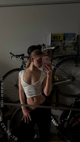 Rotnelchen nude photo 18