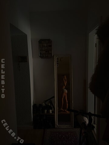 Rotnelchen – Incredible butt from the latest post