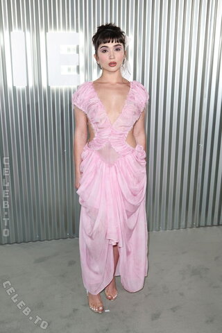 Rowan Blanchard nude