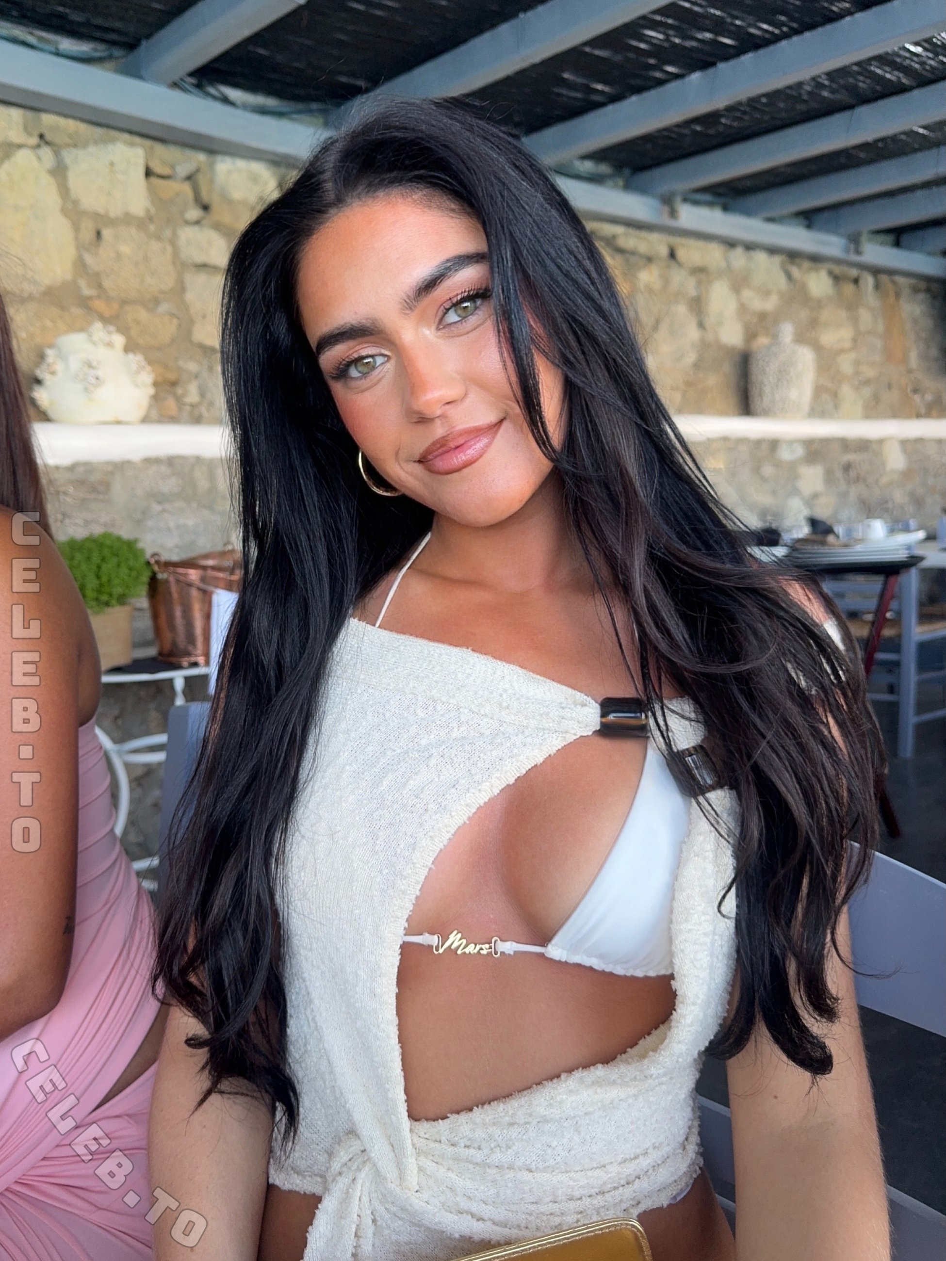 Roxanarosuu nude photo 2