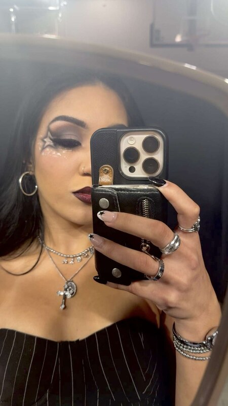 Roxanne Perez nude photo 9