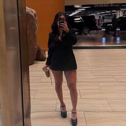 Roxanne Perez nude photo 4