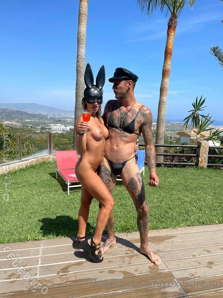 Roxy Fox nude photo 3