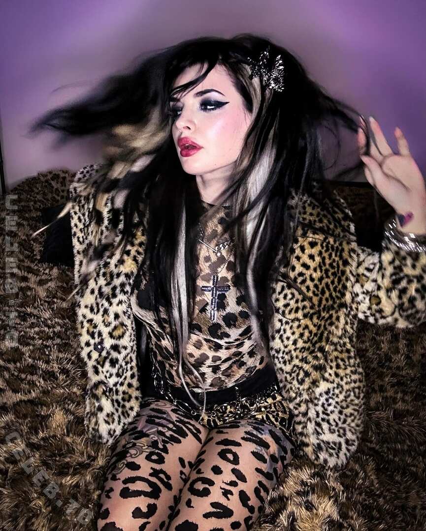 Roxy Katrina nude photo 1