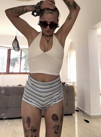 Roxy_Wayne nude photo 2