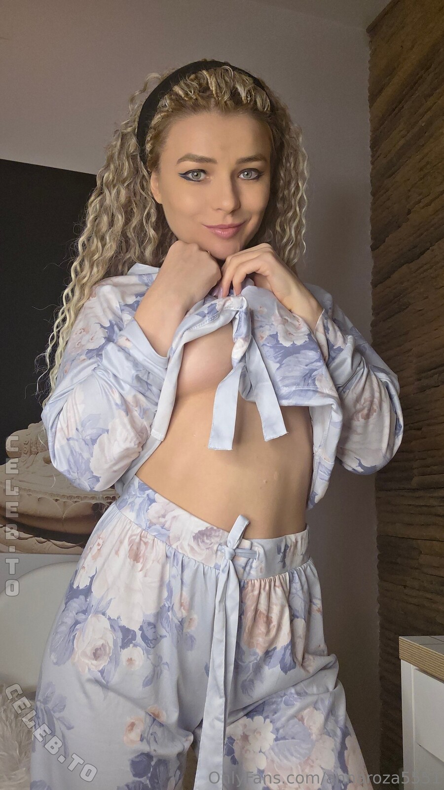 Roze Monroe nude photo 8