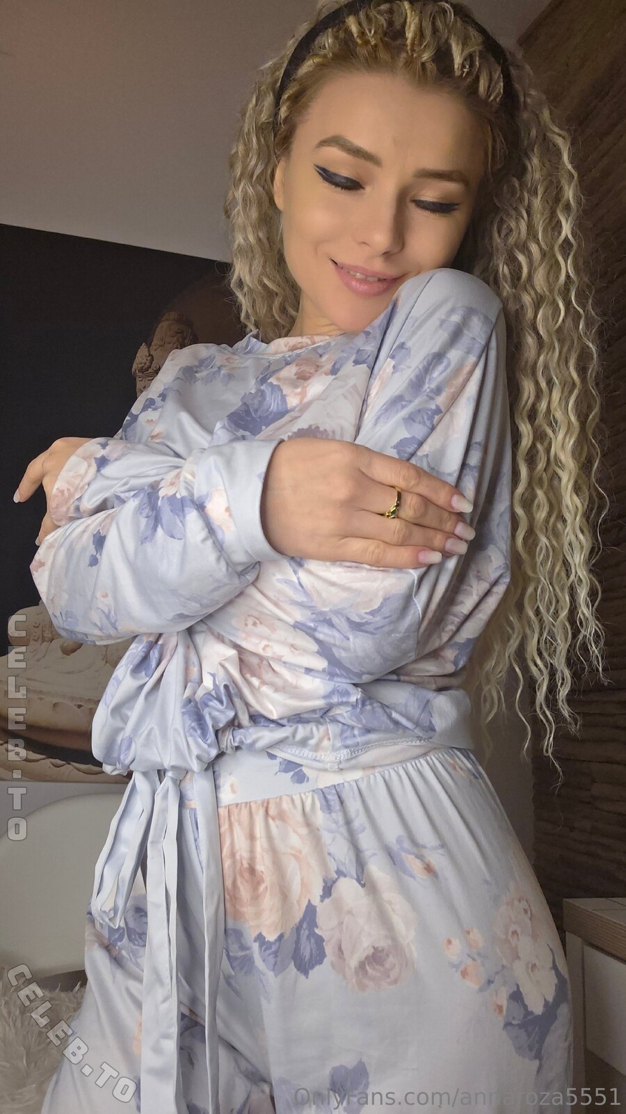 Roze Monroe nude photo 10