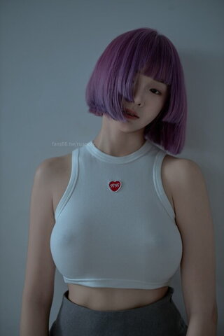 Ruan Hot (1 photo)