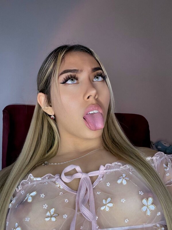 Rubibunny nude photo 11