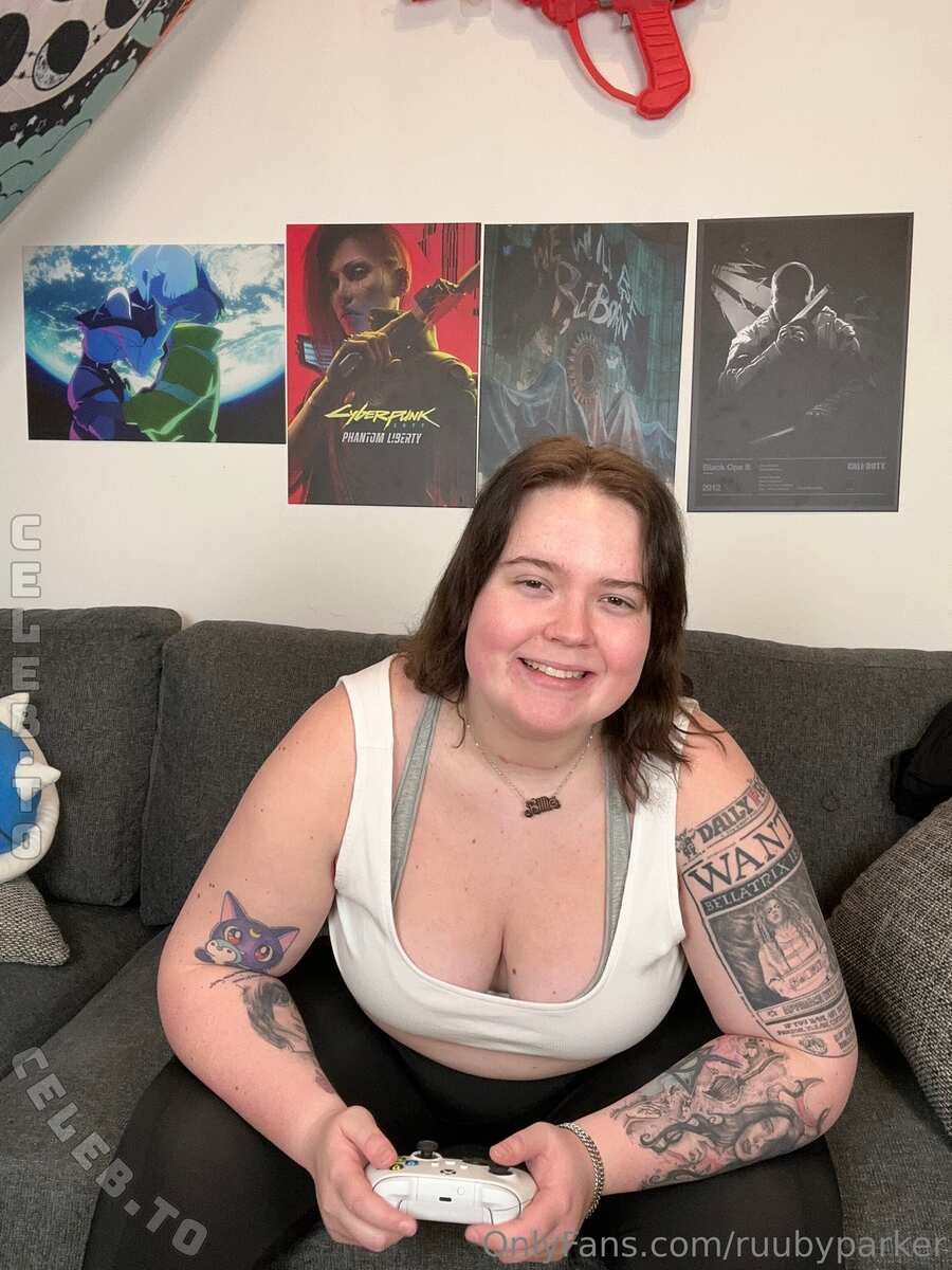 Ruby Parker nude photo 1