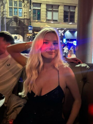 Ruby Riley nude photo 6