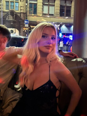 Ruby Riley nude photo 1