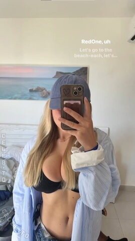 rubydeburg_ nude photo 2