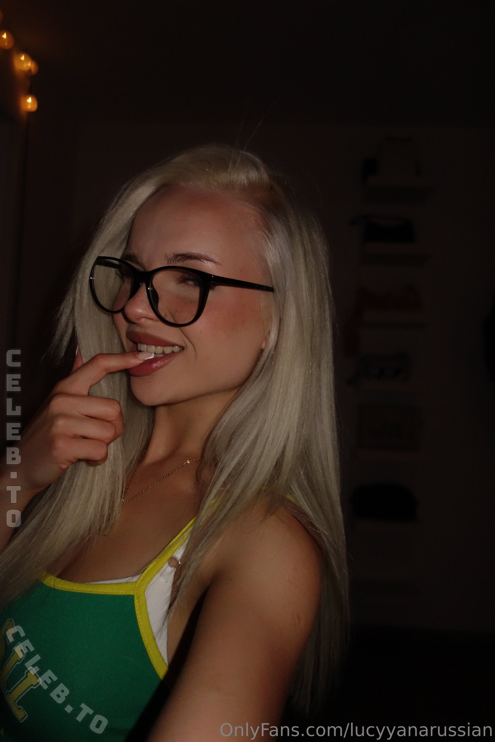 Russianlucy nude photo 2