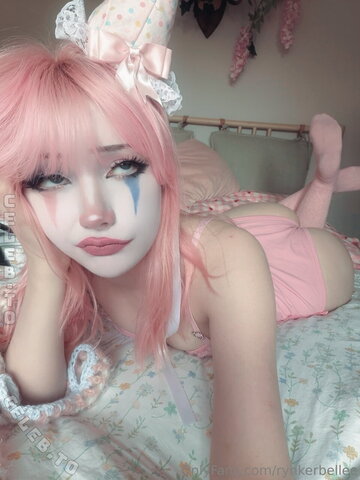 Rynkerbelle nude photo 1