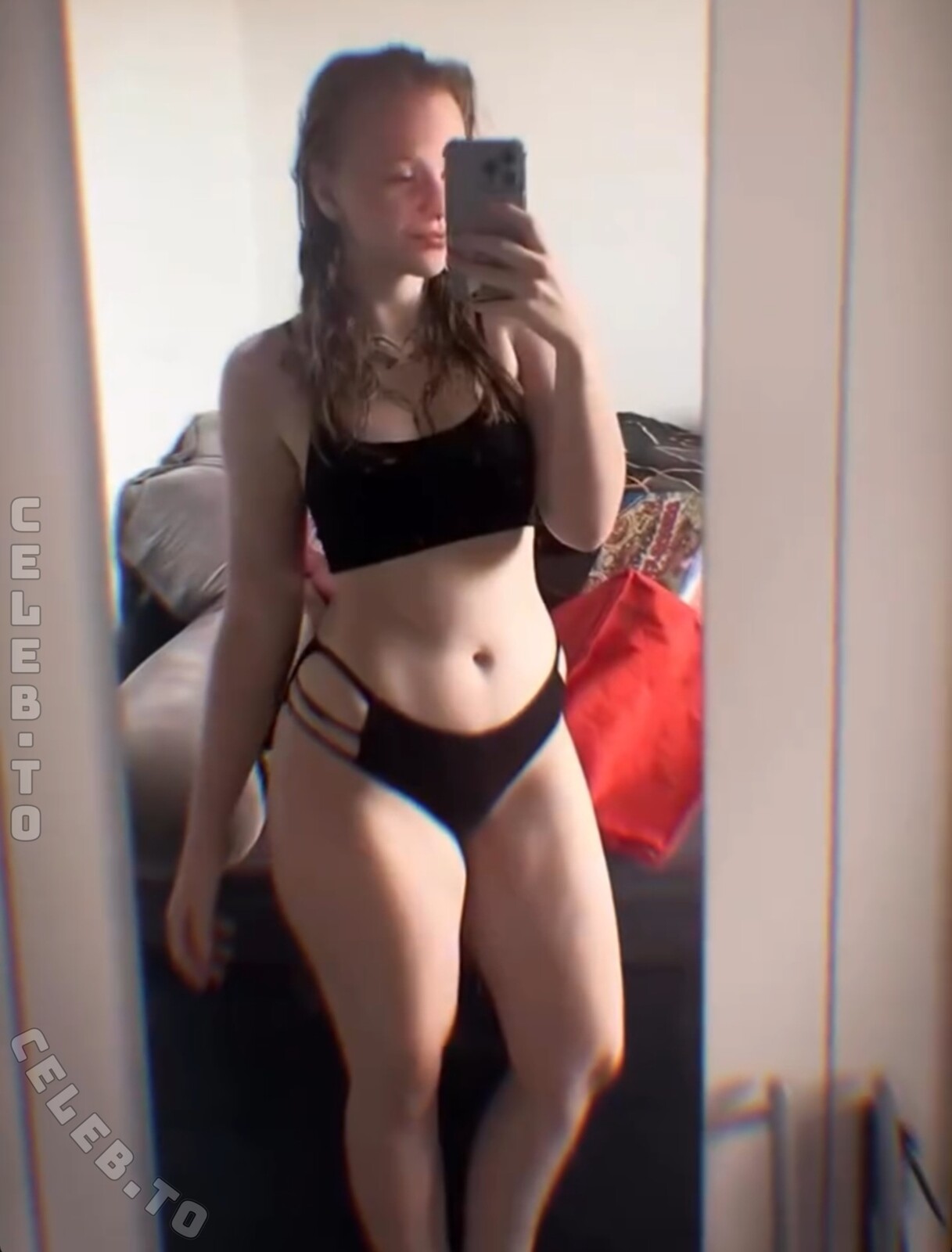 Ryumeike nude photo 1