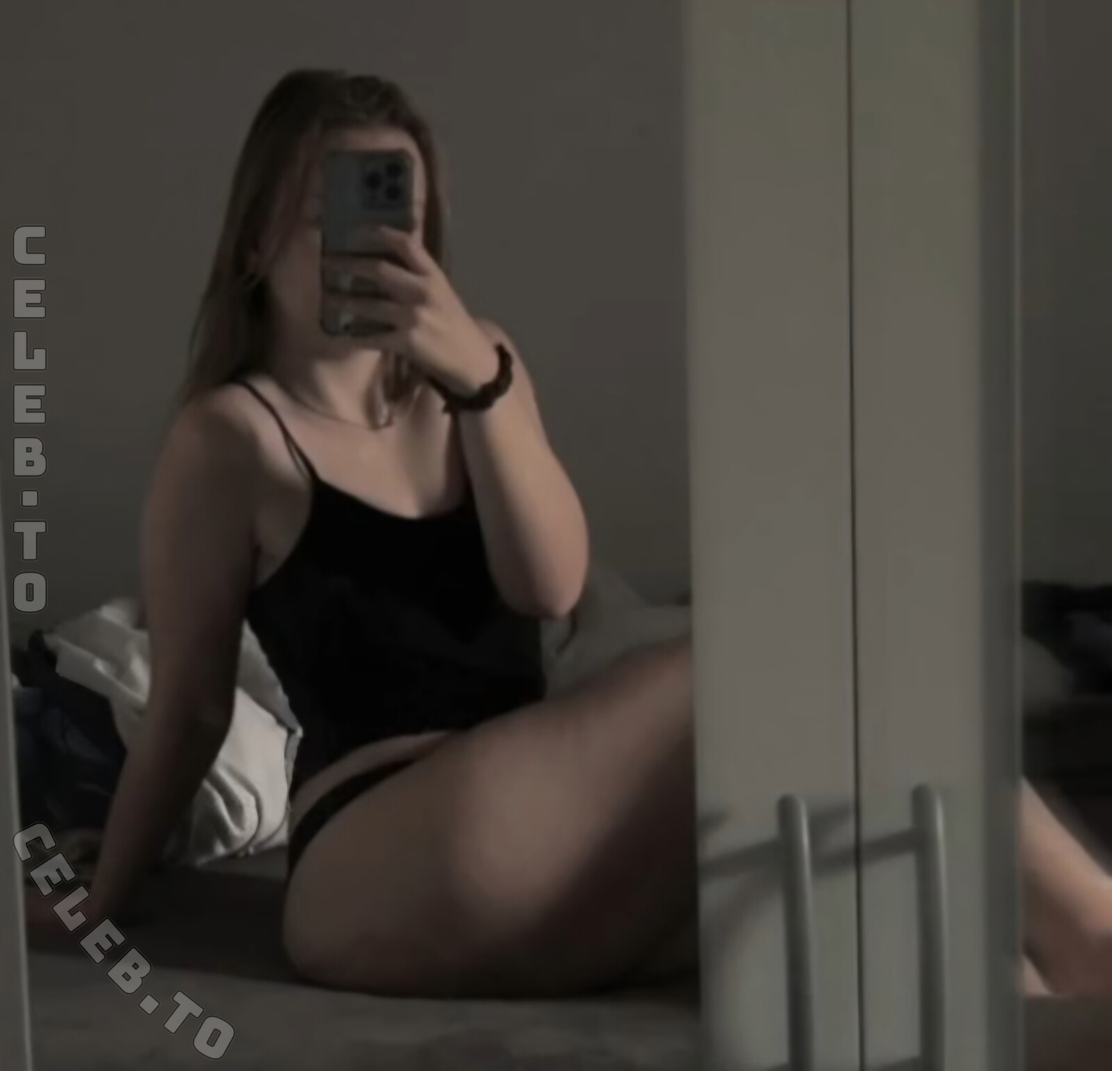 Ryumeike nude photo 3