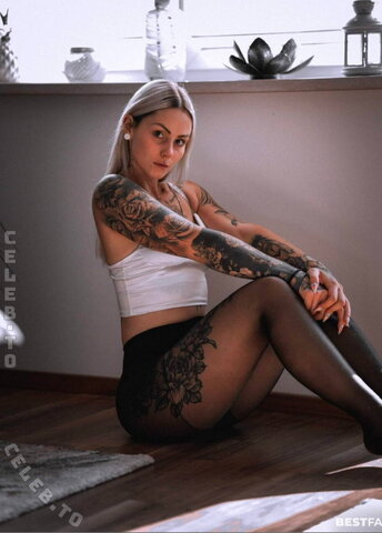 s1phi nude photo 13