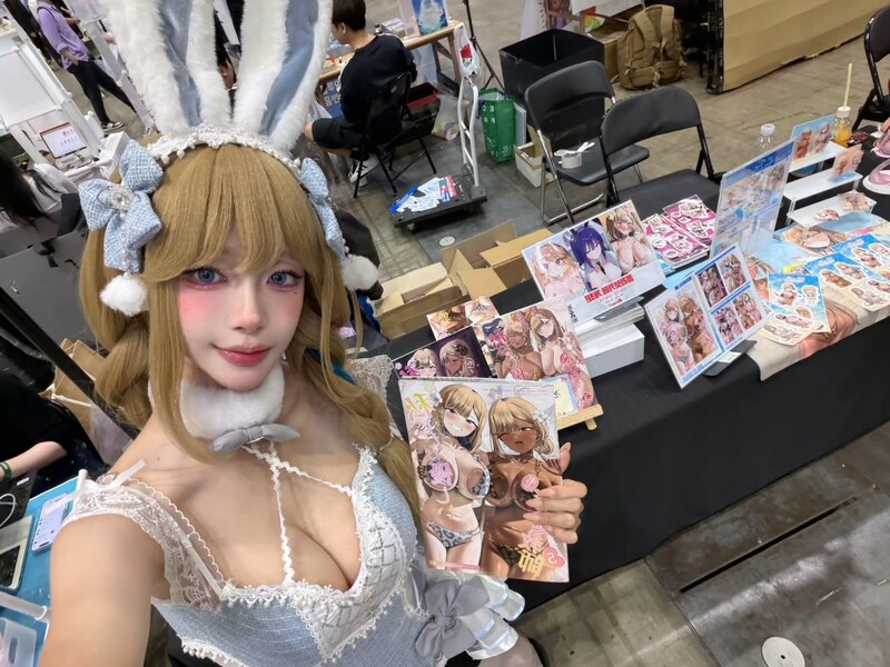 s2_u.l nude photo 2