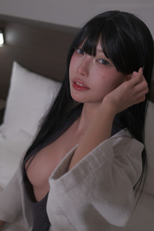 s2_u.l nude photo 36