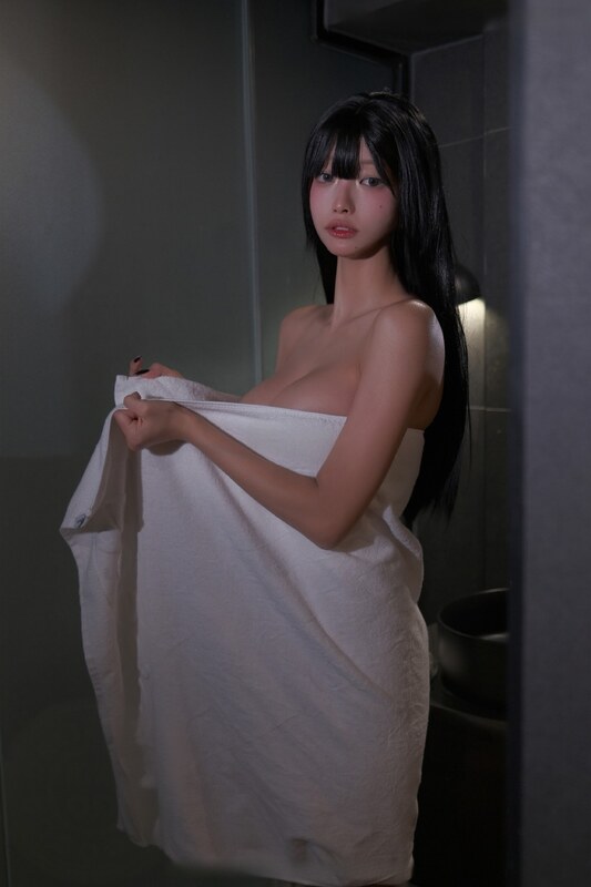 s2_u.l nude photo 46