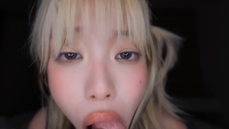 s2_u.l nude photo 2