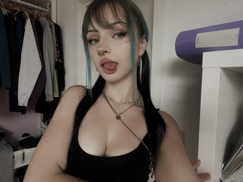 saabine777 nude photo 2