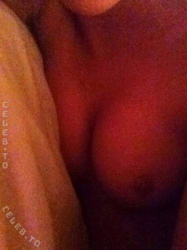 Saaraazh / Sara Aydin nude photo 3