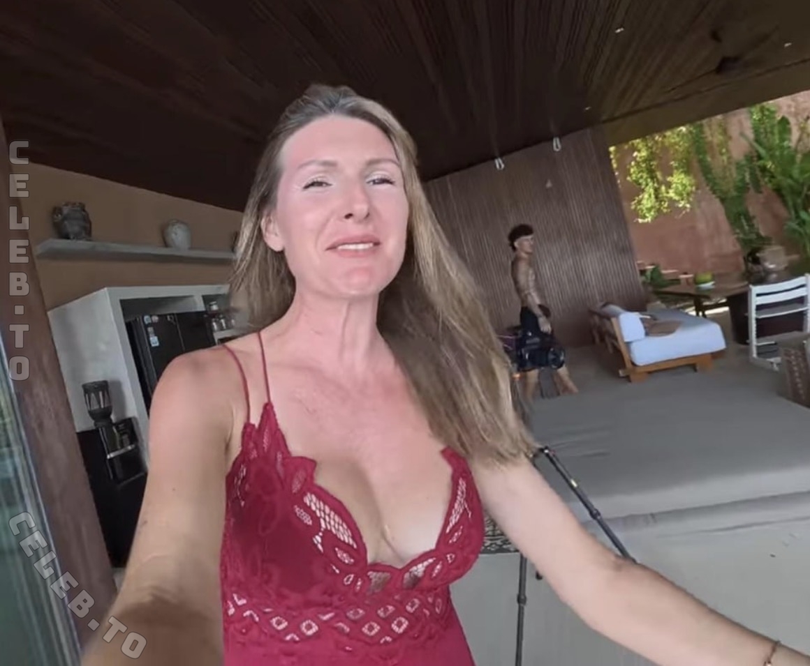 Sabibo nude photo 3