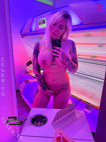 Sabrina Reiter nude photo 77