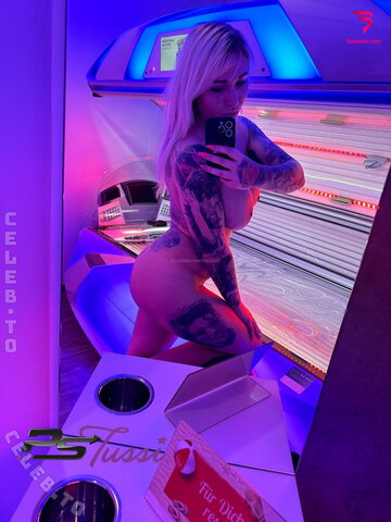 Sabrina Reiter nude photo 76