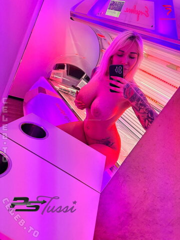 Sabrina Reiter nude photo 74