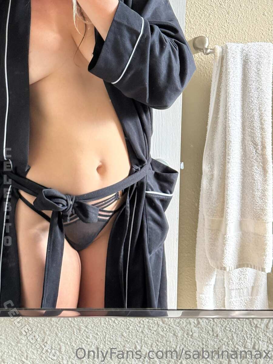 Sabrinamax nude photo 4