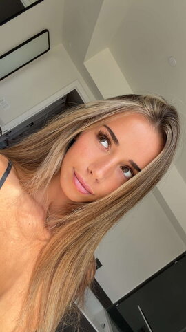 Sadie Mckenna nude photo 21