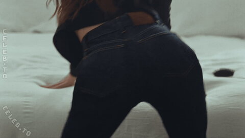 Sadie Sink Feels the Fit | Calvin Klein Fall 2026 GIF Clip