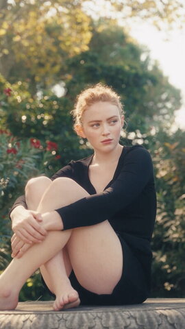Sadie Sink nude photo 9