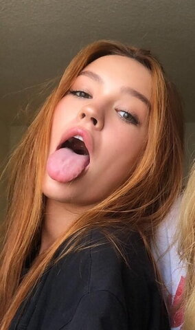 Sadie Stanley nude photo 6