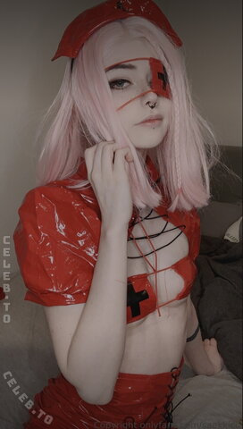 saekkico nude photo 9
