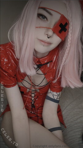 saekkico nude photo 7