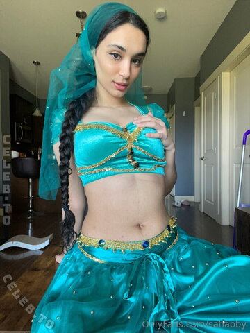 Sahar Sexy (18 photos)
