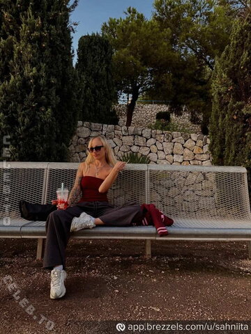Sahniita nude photo 17