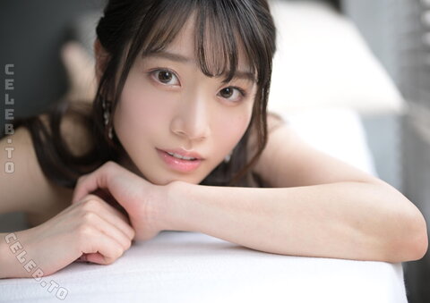 Saika Kawakita nude photo 6