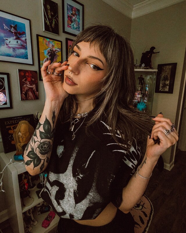 sailorbeeee nude photo 2