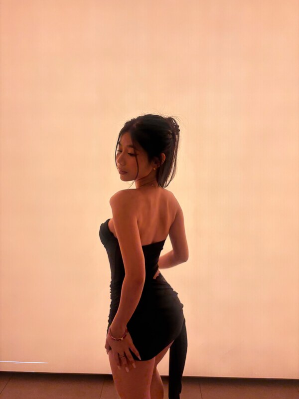 Saipetch B. nude photo 10
