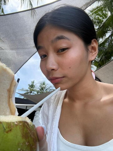 Saipetch B. nude photo 8